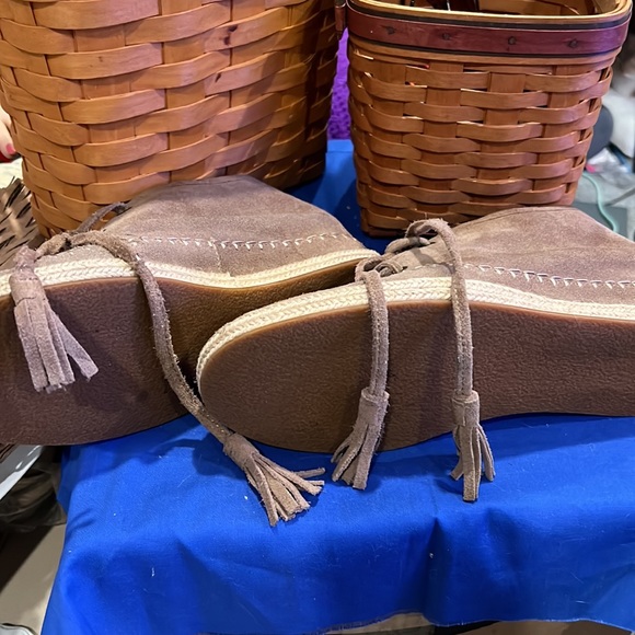 Beautiful Crown Vintage MAC Suede Wedge Boots. - Picture 3 of 10